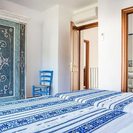 Villa Sleeps 6 Pool Air Con Wifi